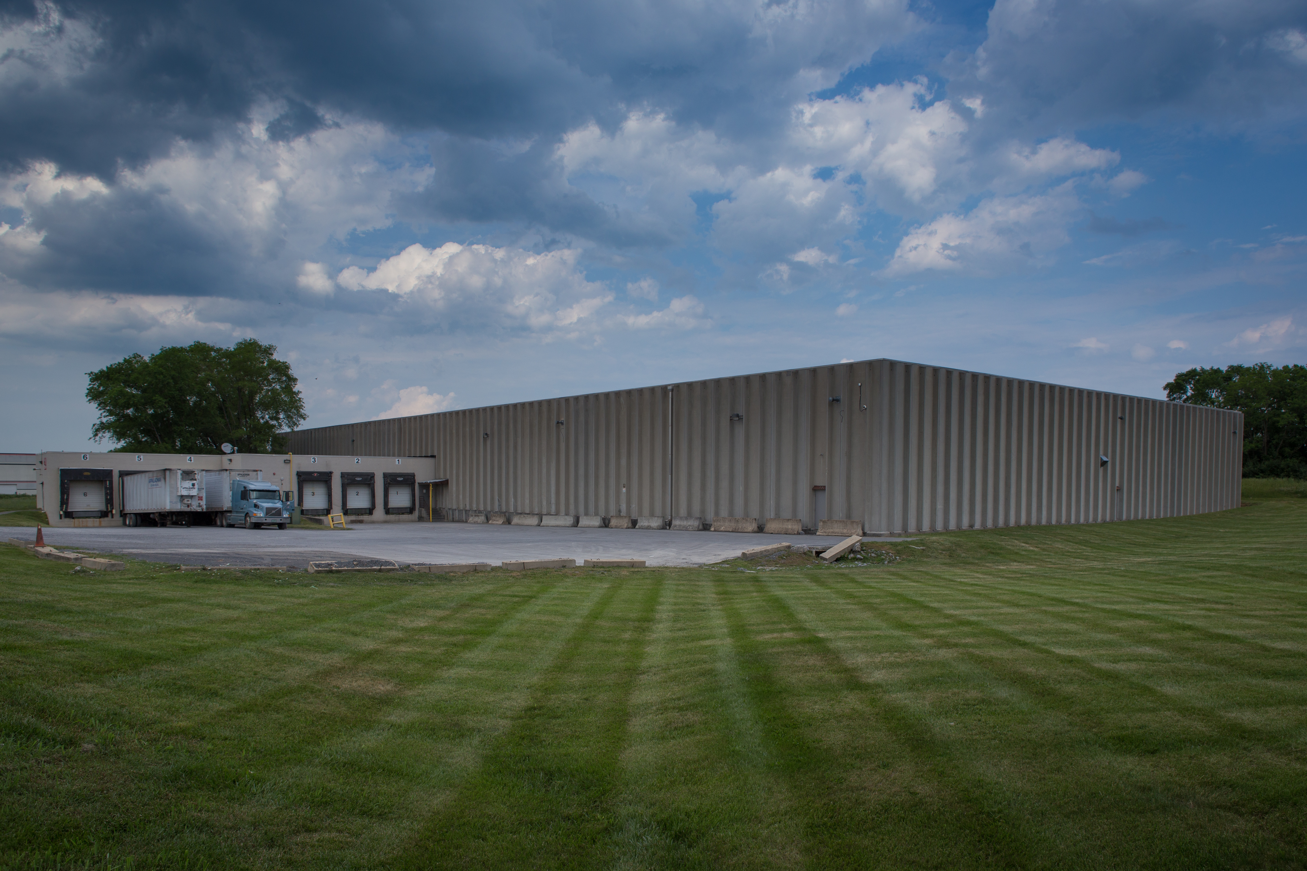 Photo of 54,694SF – 188 West Brooke Road